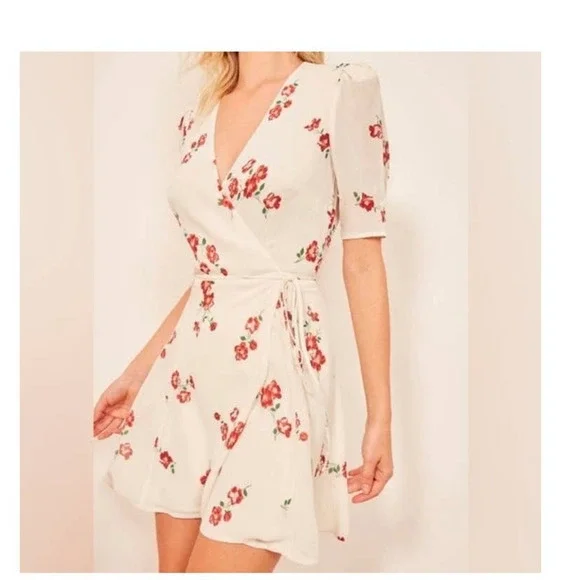 Reformation Dresses Reformation Floral Vneck Lucky Wrap Mini